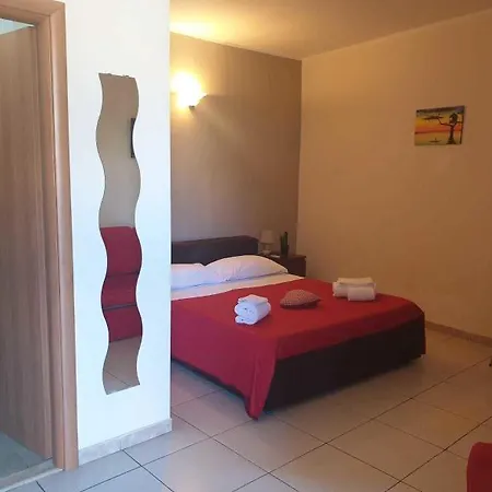 Nuovo Reale - Centro Storico 招待所 4*