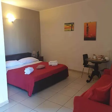 招待所 Nuovo Reale - Centro Storico 莱切