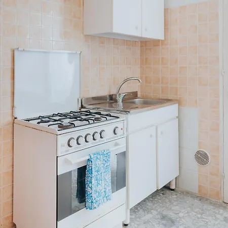 Nuovo Reale - Centro Storico 招待所 4*