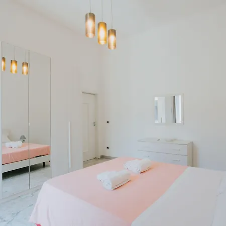 招待所 Nuovo Reale - Centro Storico 莱切