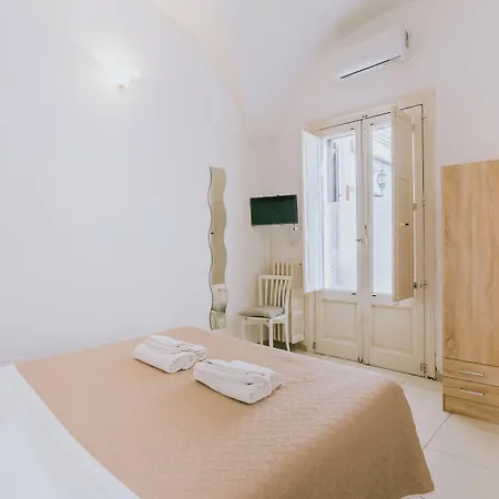 Affittacamere Nuovo Reale 4*
